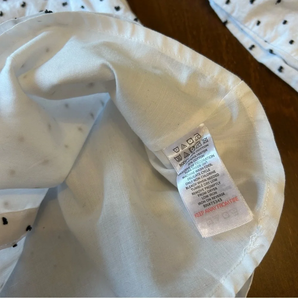 Rachel Zoe Girls Top Size 4 | White with‎ Tiny Black Dots, Ruffle Trim